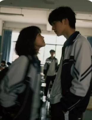 Truyện Khoảng cách của chúng ta